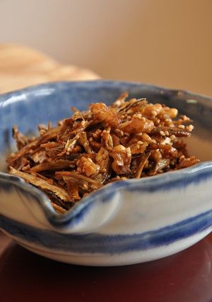 A picture of Tazukuri with Walnuts.