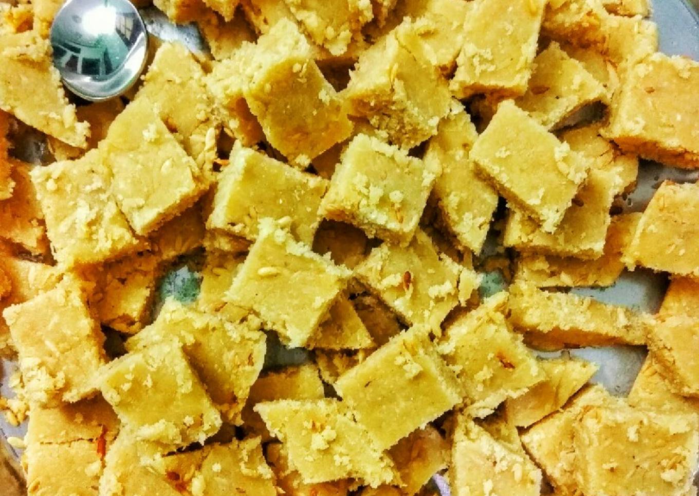 Coconut Mawa Barfi