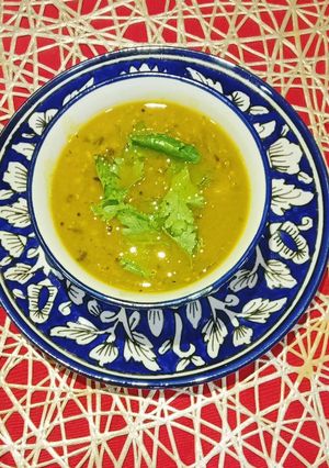 A picture of Bengali Style Masoor Dal.