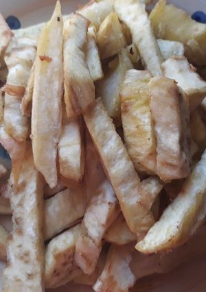 A picture of Potato chips.