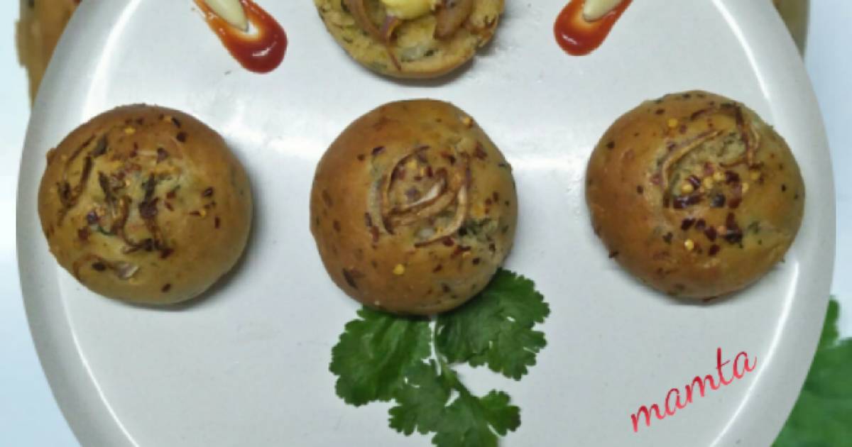 Onion Garlic Masala Pav Recipe by Mamta L. Lalwani Cookpad