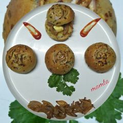 A picture of Onion Garlic Masala Pav.