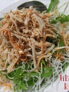 A picture of Crispy Crunchy Mizuna and Fried Glass Noodle Salad.