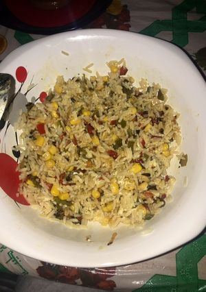 صورة لوصفة سلطة الرز بالفلفل الحلو