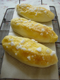 A picture of Cream Rolls with Choux Pastry Made In a Bread Maker.