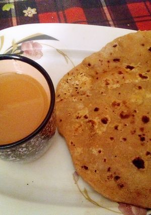 A picture of Besan ka paratha.