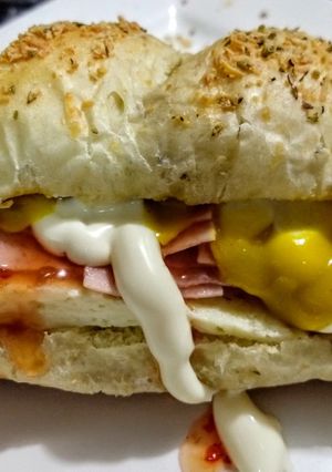 Una foto de BOCADILLO Con Pan de Orégano y Queso Parmesano...!