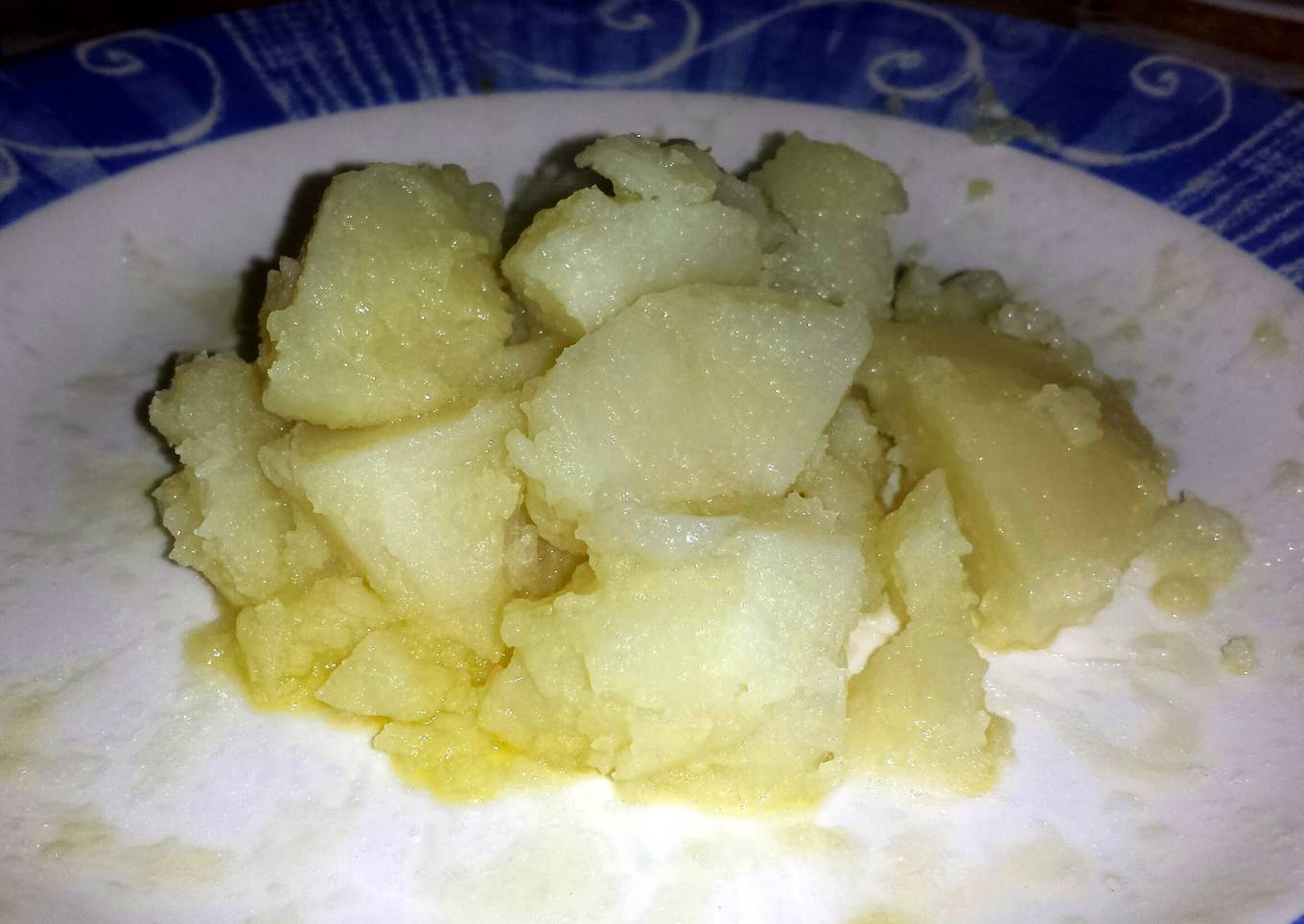Potatoes with salt and vinegar