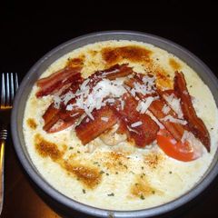 A picture of Hot Brown.