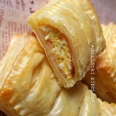 A picture of Ham & Egg Pies.