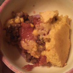 A picture of Hamburger Cornbread Casserole..