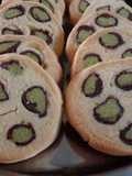 Leopárd mandulás-matcha linzer