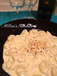 A picture of Easy Potato Gnocchi & Cheese Sauce.