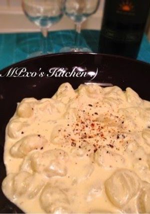 A picture of Easy Potato Gnocchi & Cheese Sauce.