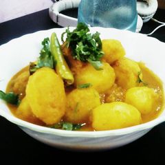 Dahi Aalu (curd potato) A picture of Dahi Aalu (curd potato).