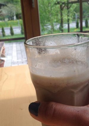A picture of Banana Ice coffee milkshake.