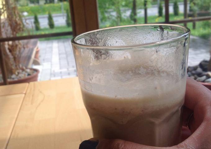 You Do Not Have To Be A Pro Chef To Start Banana Ice coffee milkshake