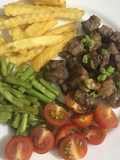 Foto resep Garlic Butter Saikoro Steak