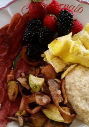 A picture of Brunch with everything you need!.