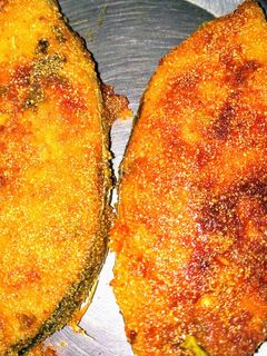 सुरमई फ्राई (surmai fry recipe in marathi) रेसिपी चे मुख्य फोटो 
