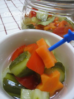 A picture of Easy Pickles with Sushi Vinegar.
