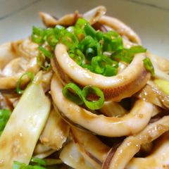 A picture of Rich, Seasoned Squid.