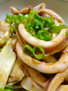 A picture of Rich, Seasoned Squid.