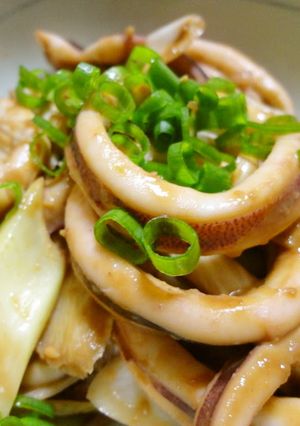 A picture of Rich, Seasoned Squid.