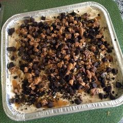 A picture of No-Bake Frozen Oreo/Reese's Pie.