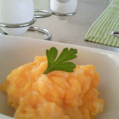 A picture of Hotel-style Scrambled Eggs.
