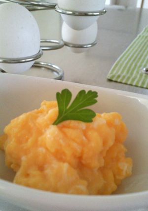 A picture of Hotel-style Scrambled Eggs.
