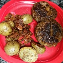 A picture of Baby Potatoes and Bacon.