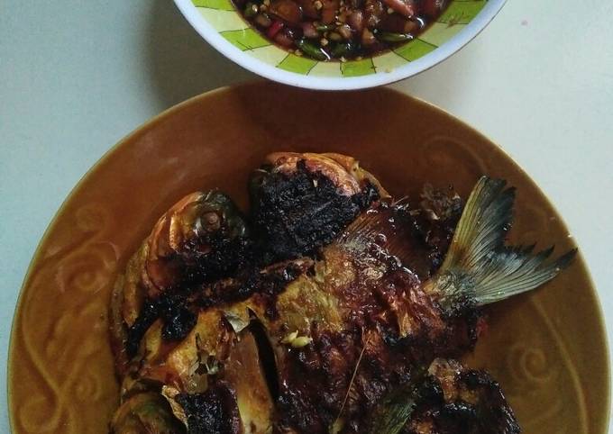 Ikan bakar simple,sambal kecap