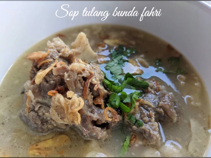 Cara Mudah Membikin Resep Sop tulang sapi sederhana yang Enak Banget Anti Ribet, Menggugah Selera