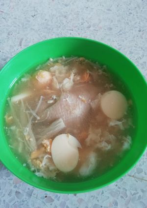 รูปของ แกงจืดไก่ใส่เห็ดเข็ม