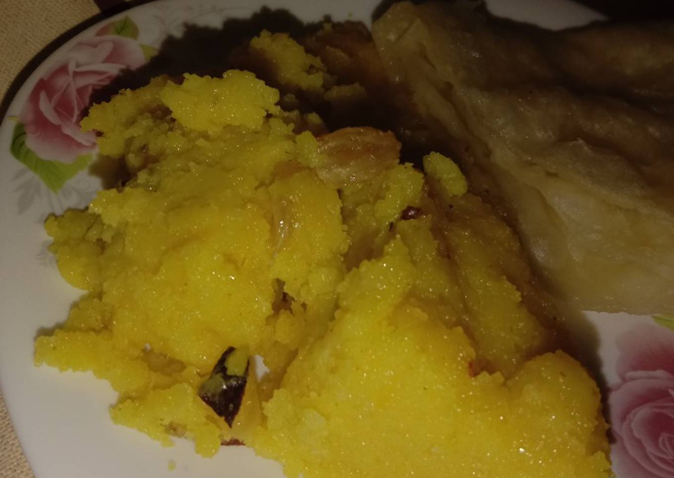 (زعفرانی حلوہ) Saffron Semolina