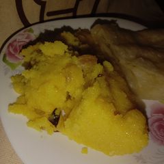 (زعفرانی حلوہ) Saffron Semolina A picture of (زعفرانی حلوہ) Saffron Semolina.