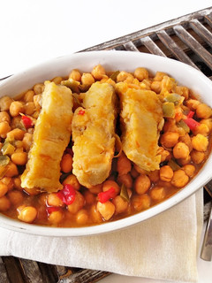 Una foto de Bacalao con garbanzos