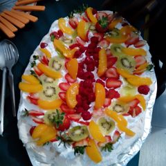 A picture of Fruits platter.