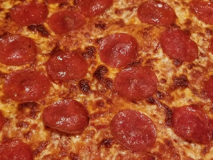 Easy Way Make Recipe Sheik&amp;#39;s Gourmet Pizzas: Classic Pepperoni Sicilian Pizza that is Really Delicious, Appealing}