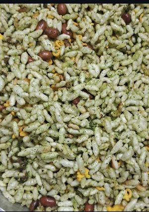 A picture of Panipuri Flavored Mamra.