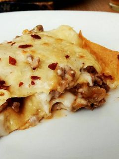 Una foto de Lasaña de carne con masa casera