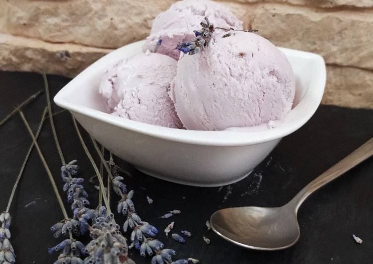 Gelato alla lavanda