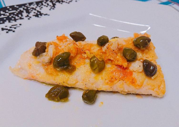 Linguado com molho de alcaparras