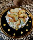 Салат з копченою куркою і кукурудзою та сухариками