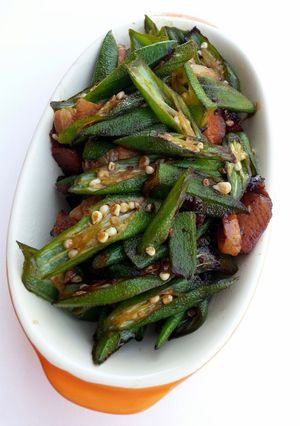 A picture of Okra With Roasted Pork.