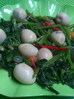 Foto resep Tumis kangkung telur puyuh
