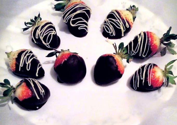 Healthy Dark Chocolate Covered Strawberries