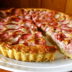A picture of Strawberry Tart.