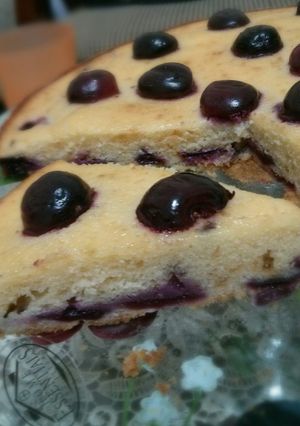 A picture of Very easy Cherry Cake!.